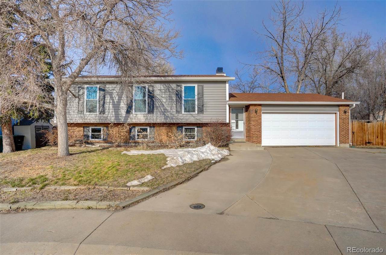 10893 Fairfax Way - Photo 1