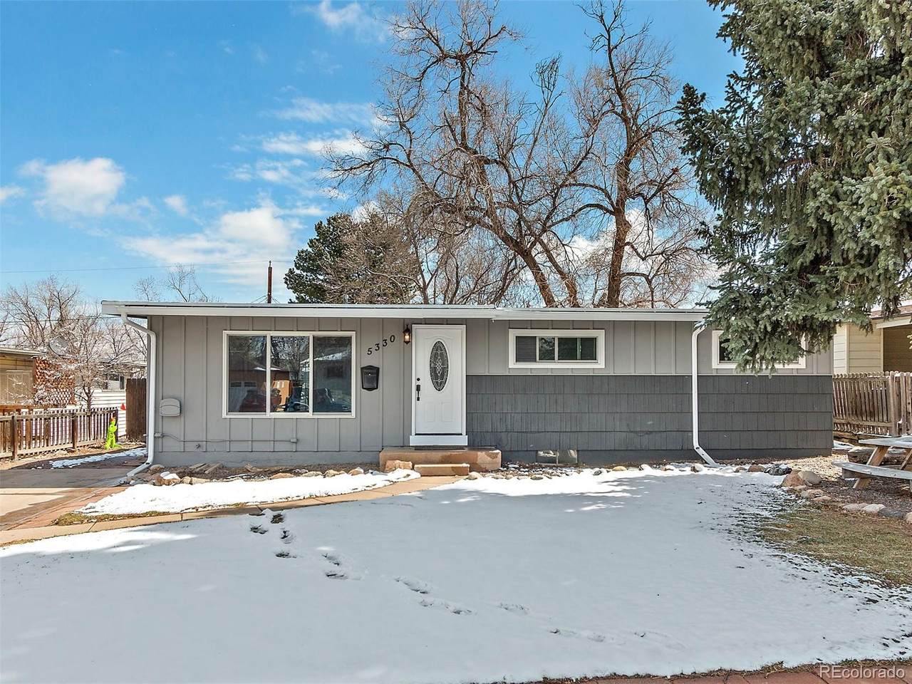 5330 Greenwood Street - Photo 1