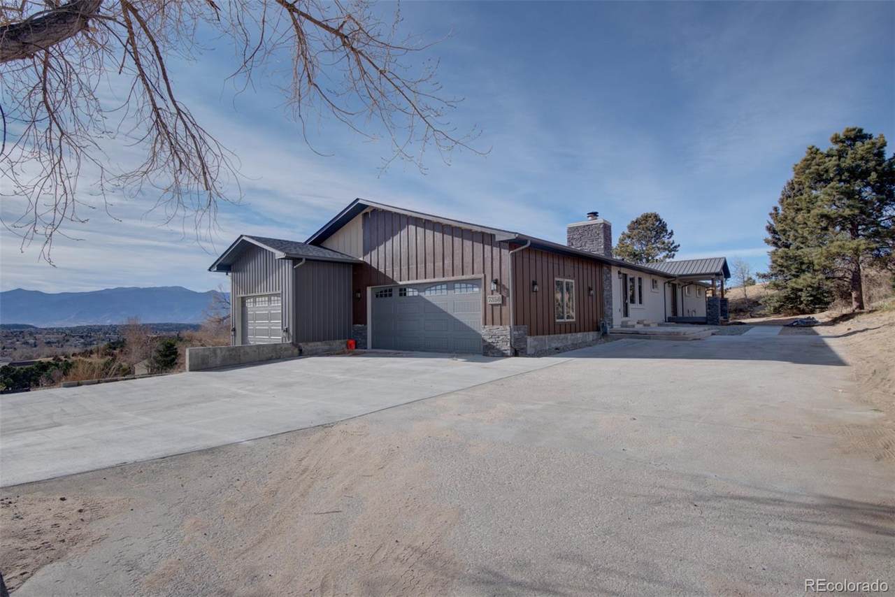 7350 Taos Drive - Photo 1