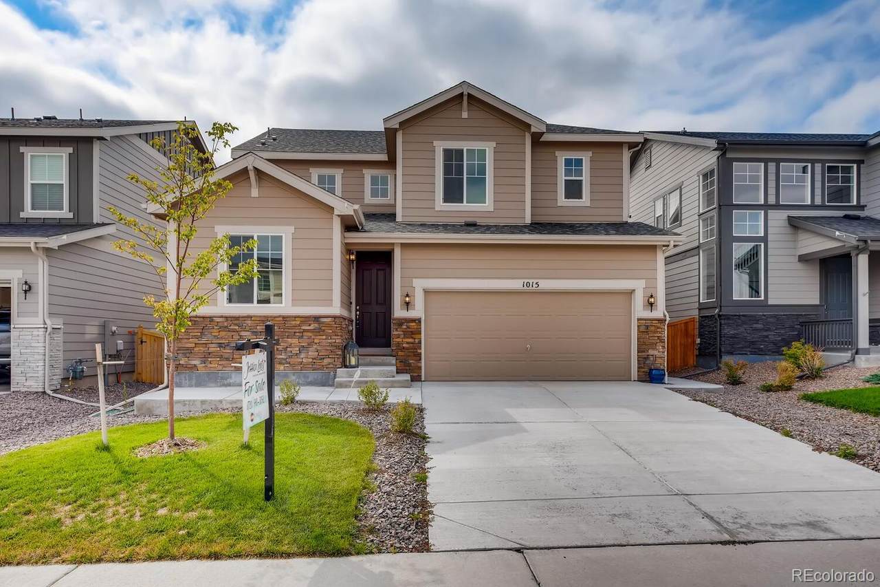 1015 White Leaf Circle - Photo 1