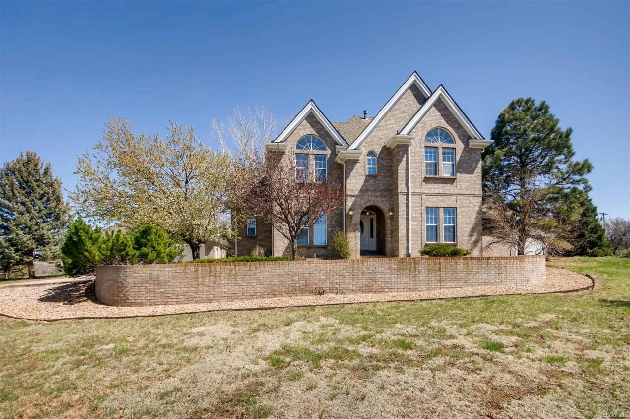621 Oakwood Lane - Photo 1