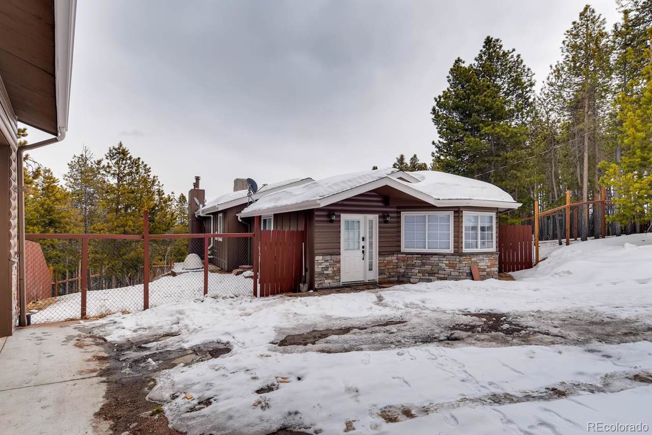20399 Granite Circle - Photo 1