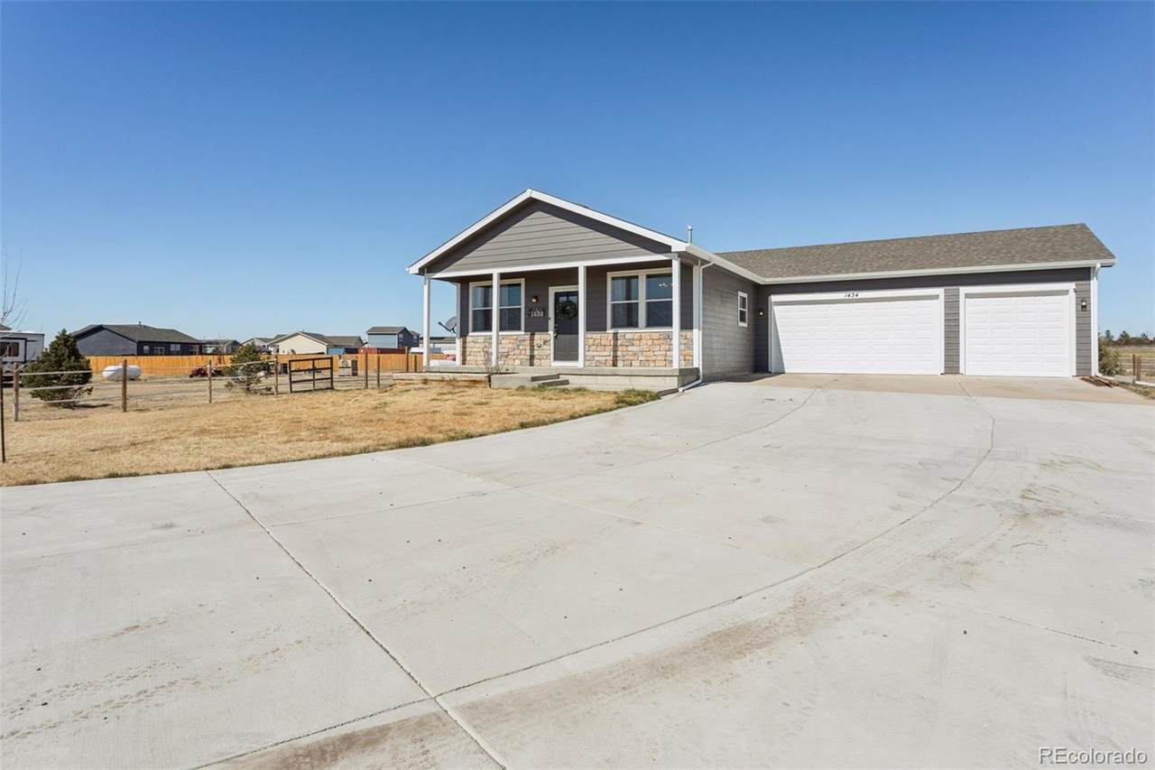 1434 4th Court - Photo 1