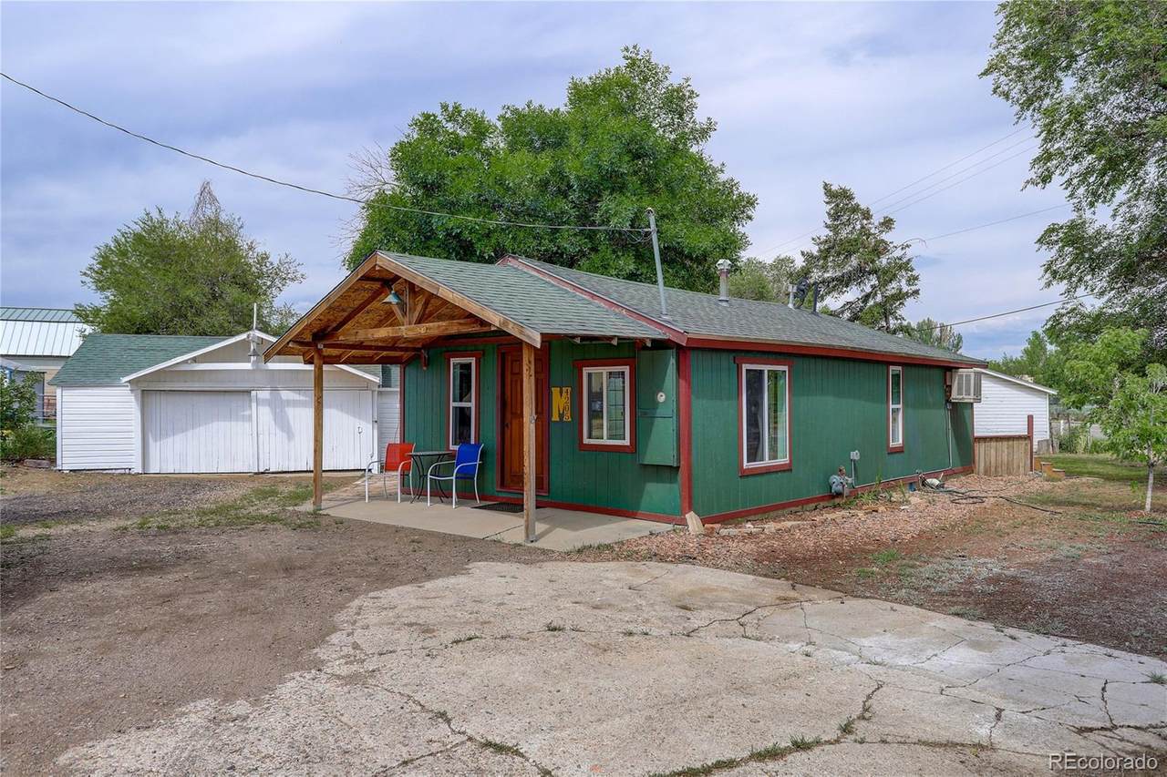 4205 Hawg Wild Road - Photo 1