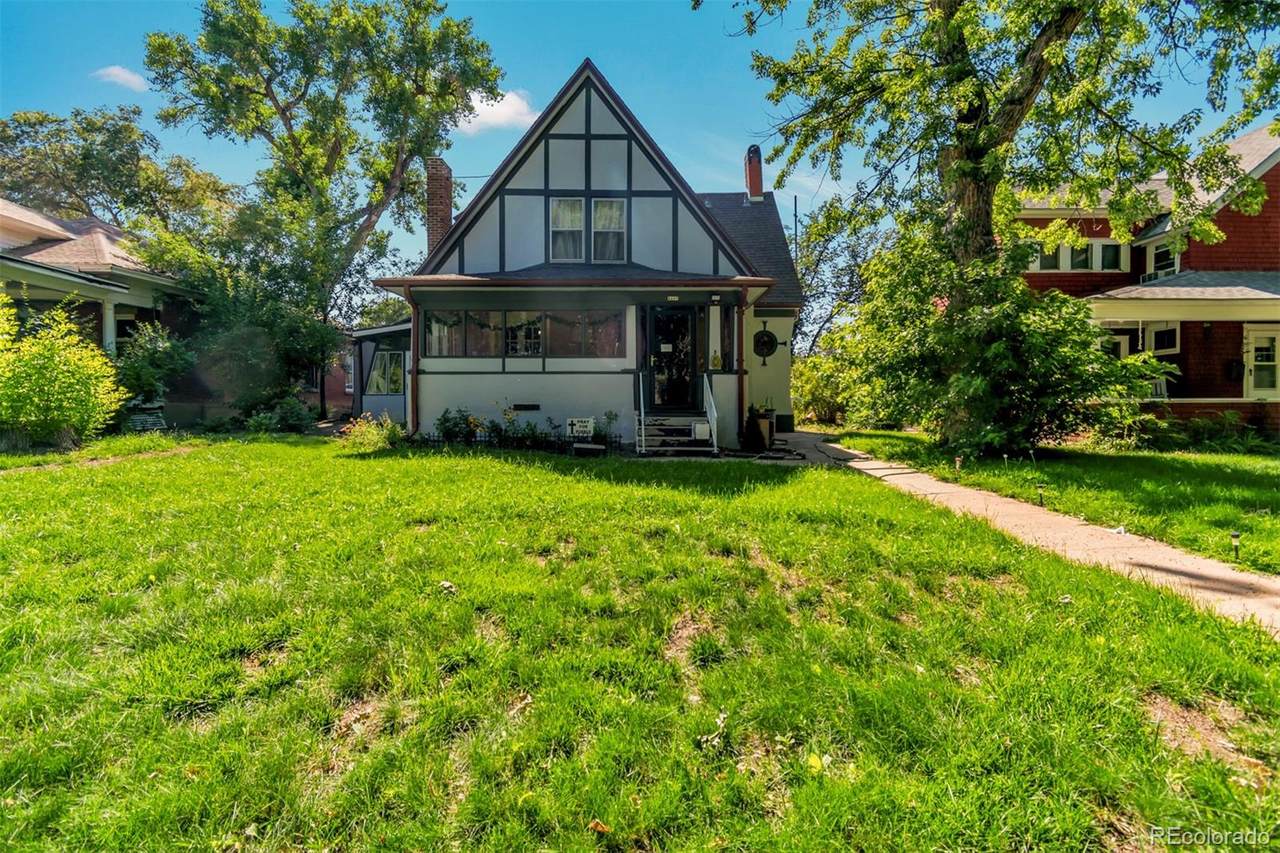 2107 Elizabeth Street - Photo 1