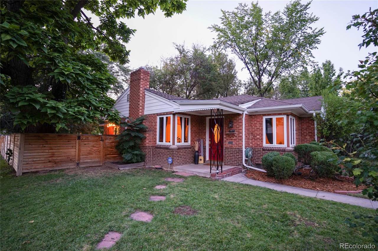 701 Dexter Street - Photo 1