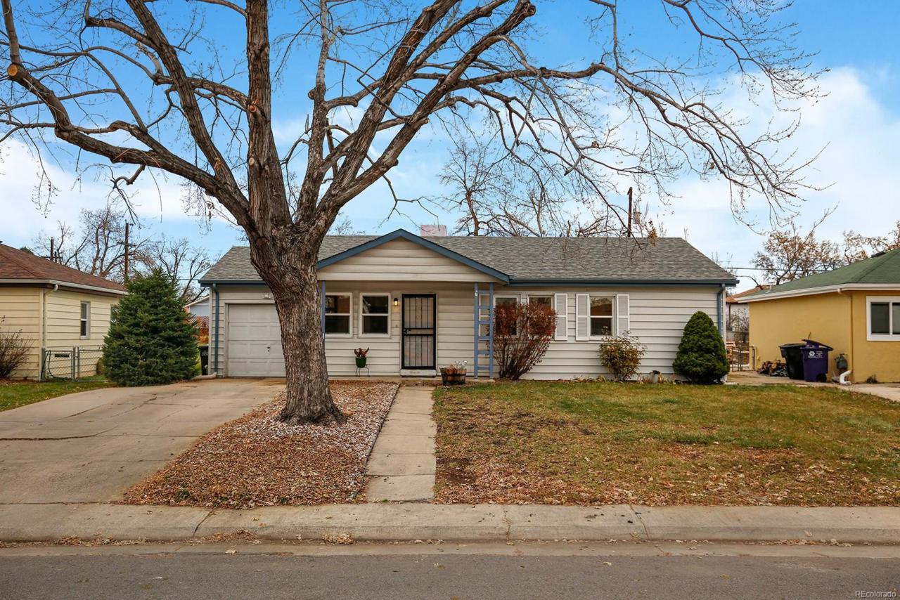 1579 Newton Street - Photo 1