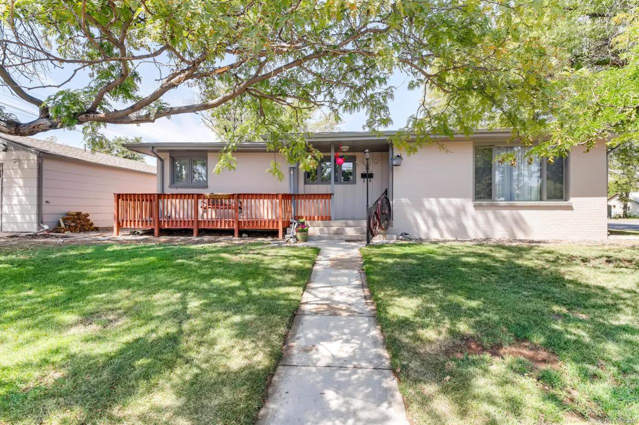 305 Eastern Avenue - Photo 1