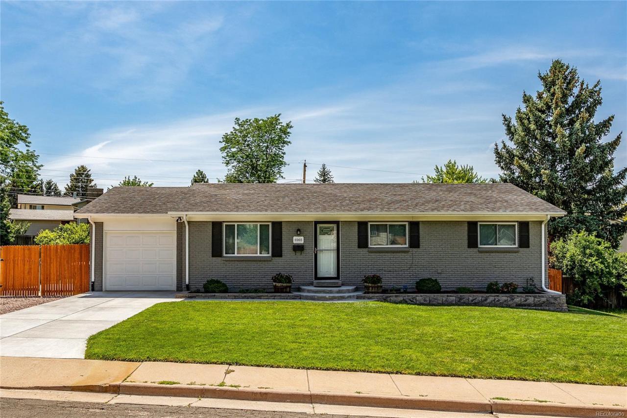 6965 Dexter Street - Photo 1