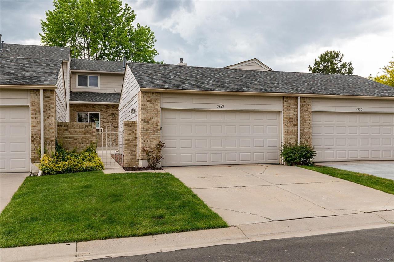 7121 Vine Circle W - Photo 1