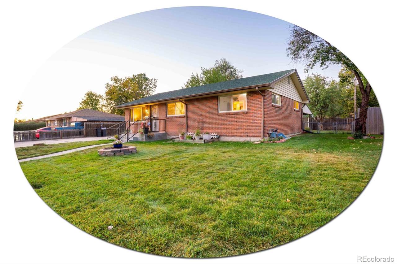 2952 Layton Avenue - Photo 1