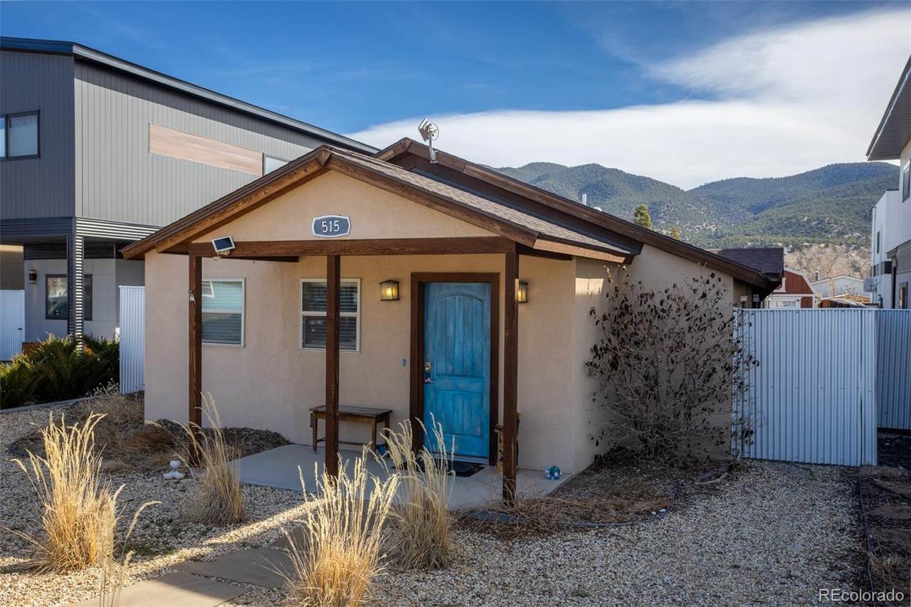 515 Palmer Street - Photo 1