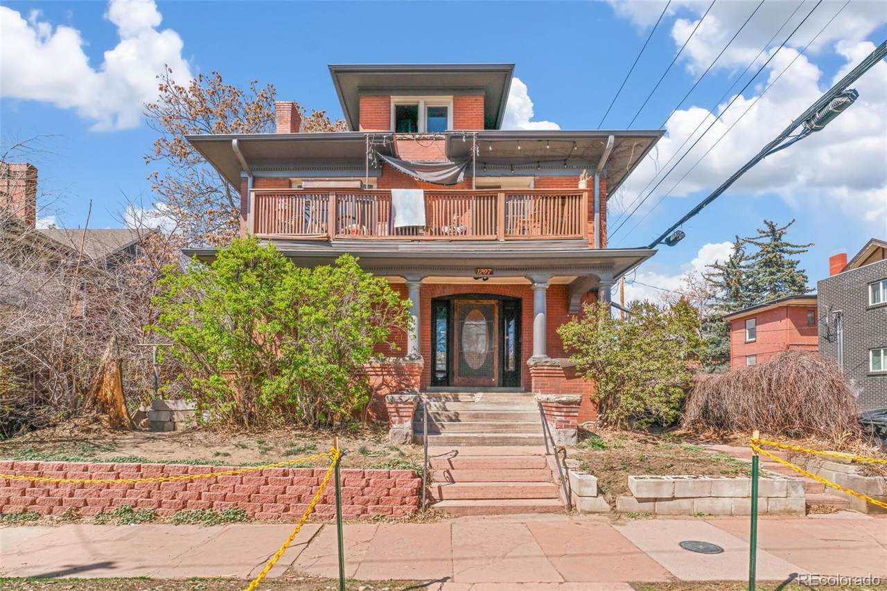 1207 11th Avenue - Photo 1