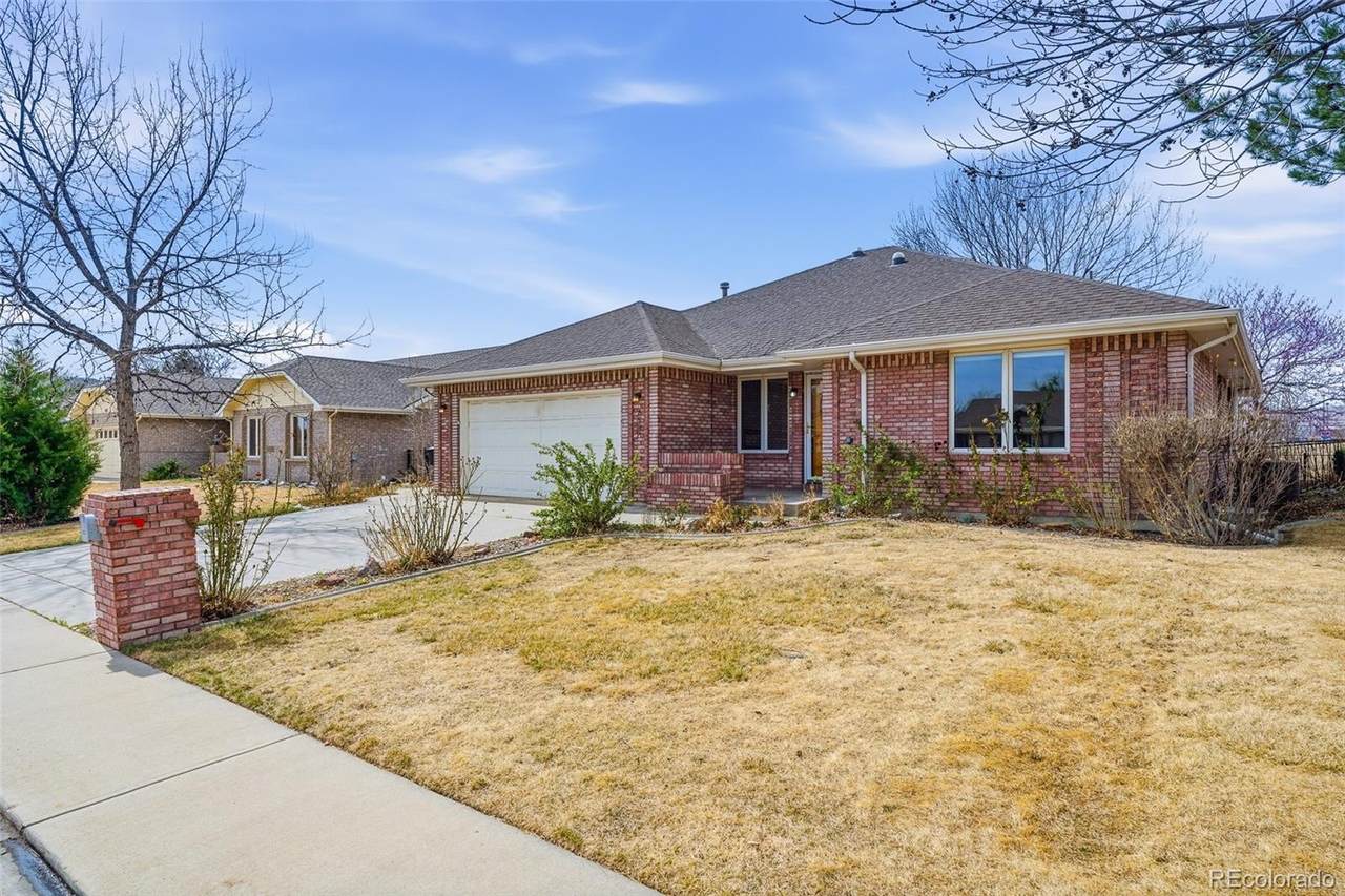 1627 Linden Street - Photo 1