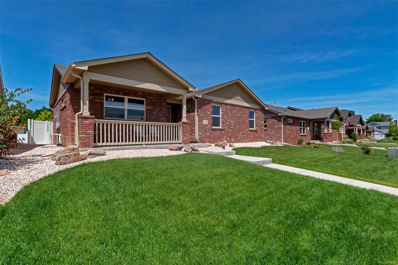 106 Colorado Avenue - Photo 1