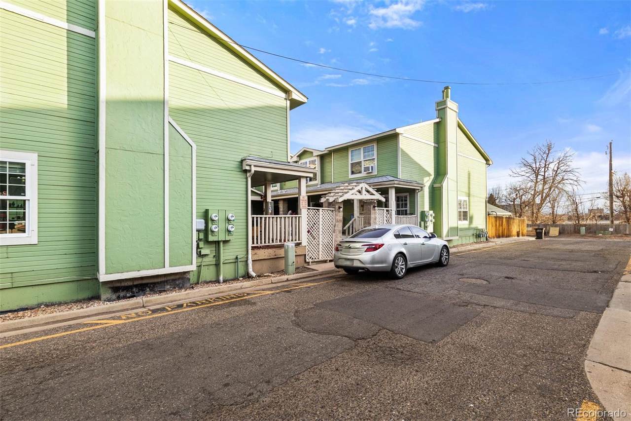 3030 Kentucky Avenue - Photo 1
