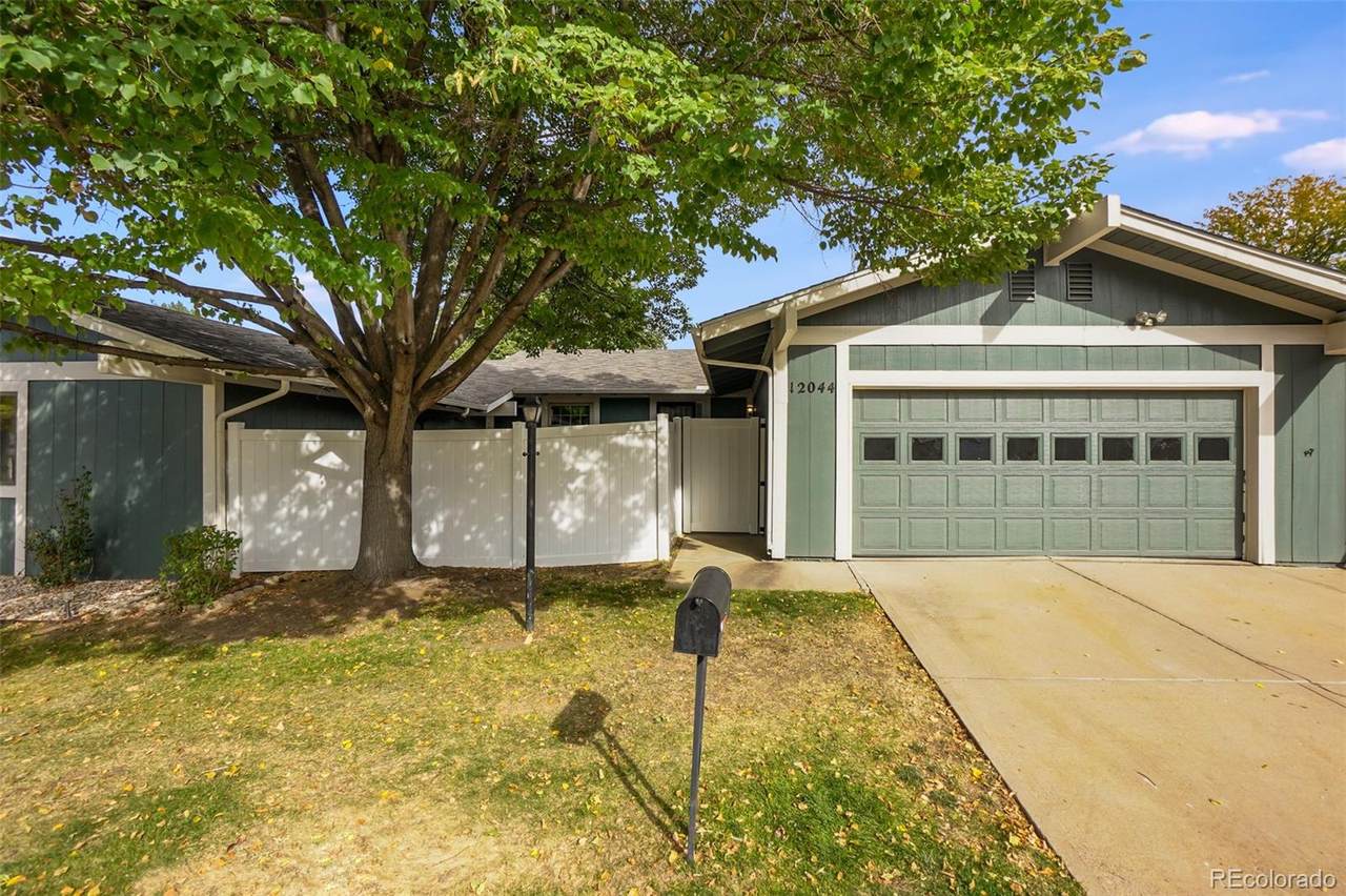 12044 Maple Avenue - Photo 1