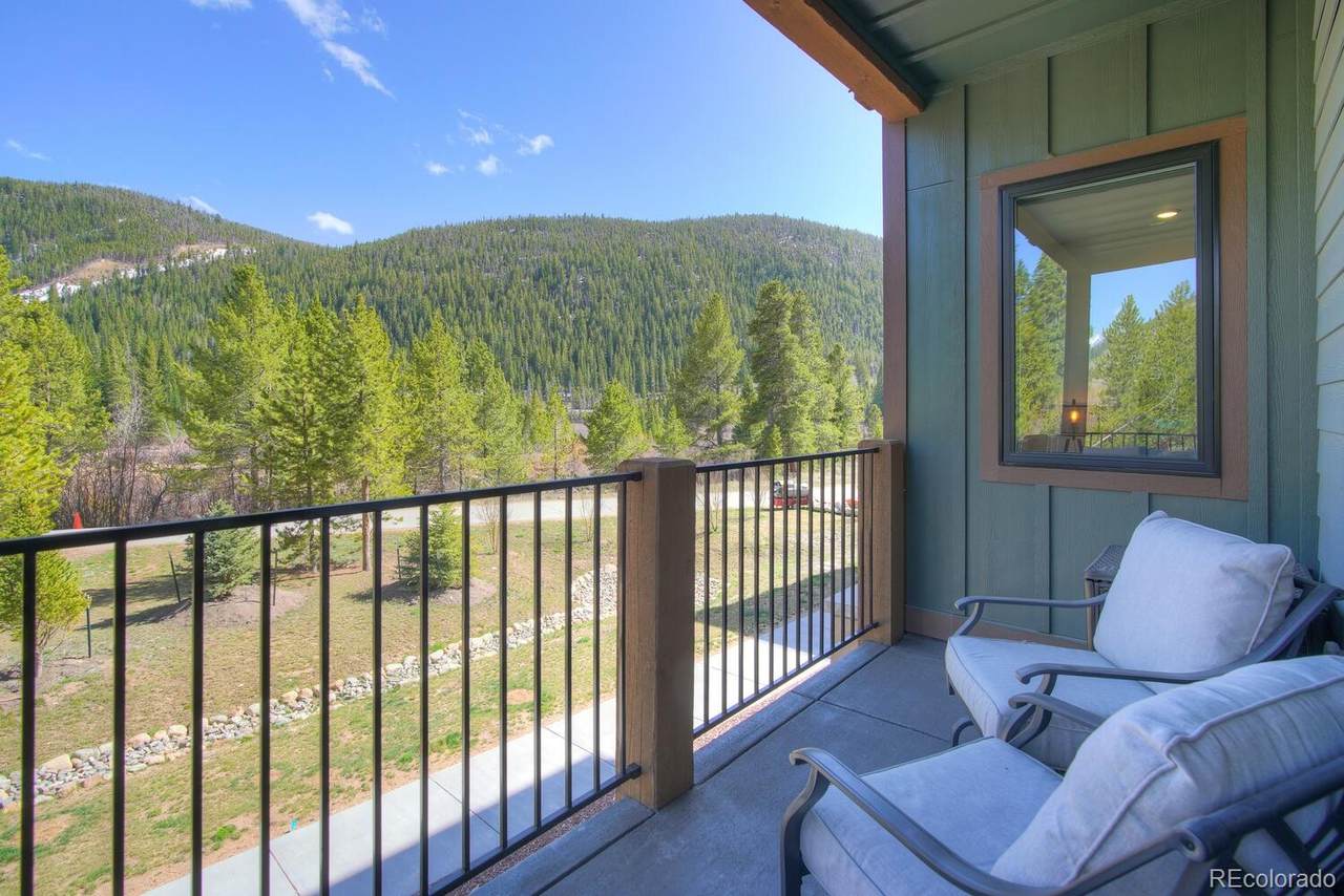 111 Clearwater Way - Photo 1