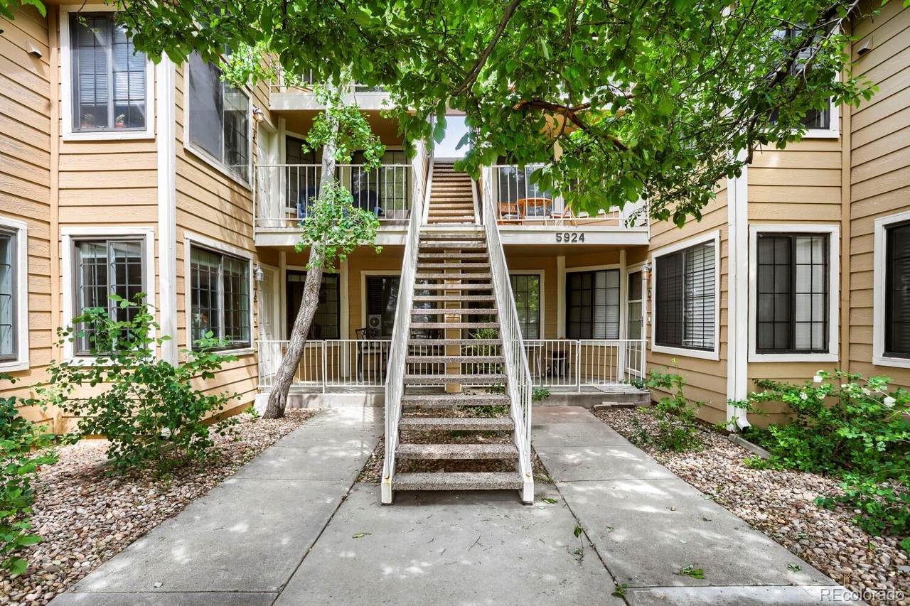 5924 Gunbarrel Avenue - Photo 1