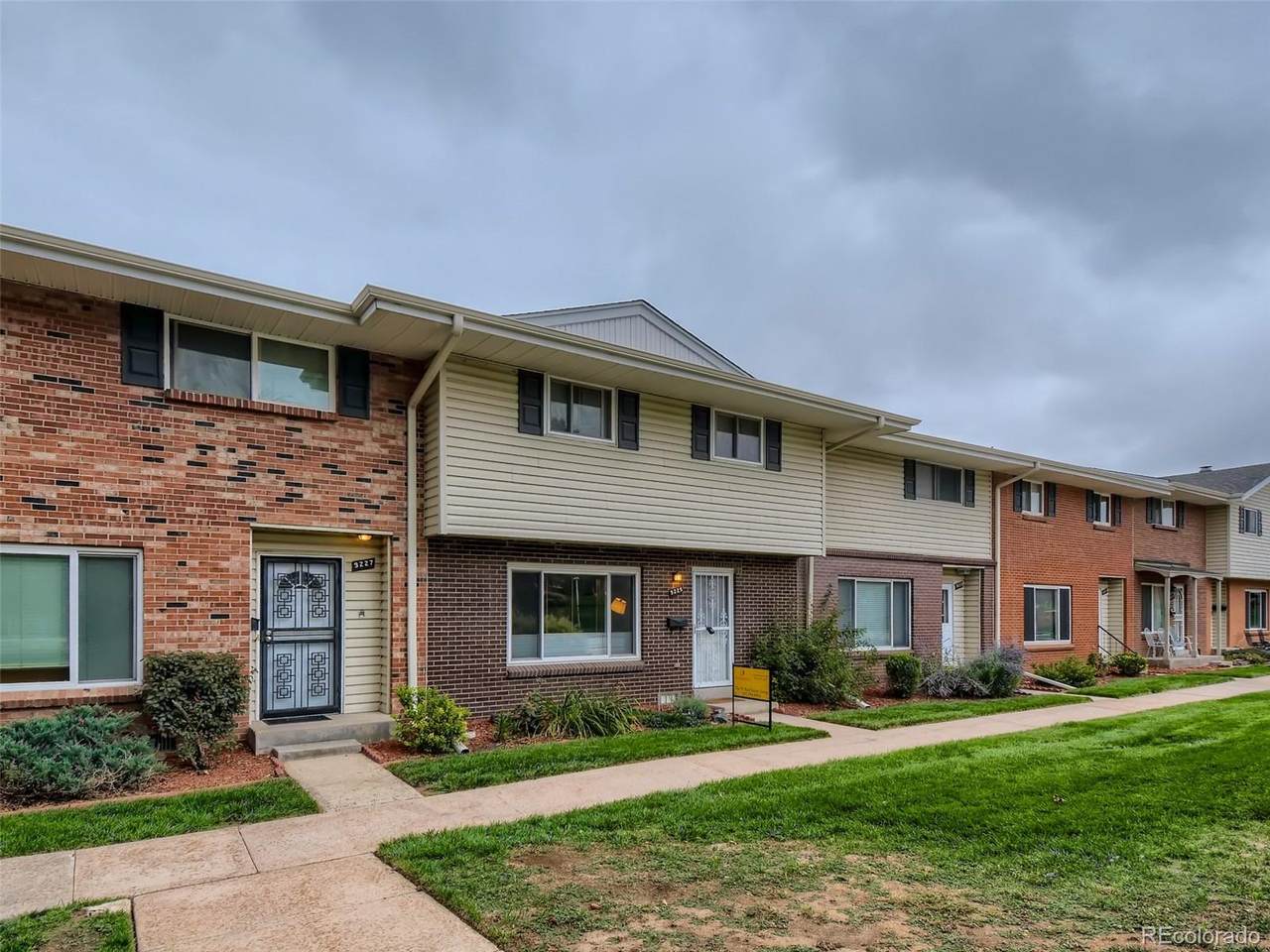 9225 Nassau Avenue - Photo 1