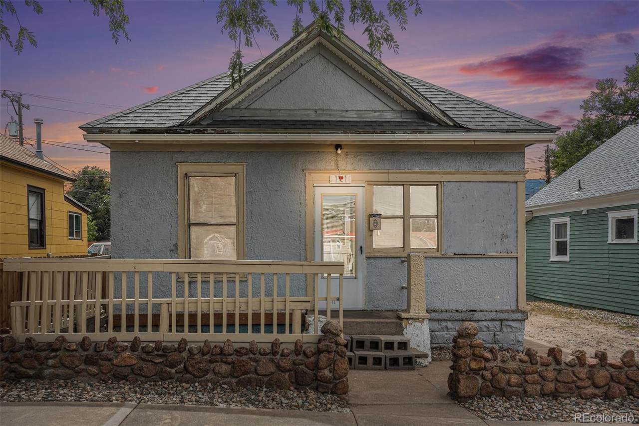 121 Fountain Boulevard - Photo 1