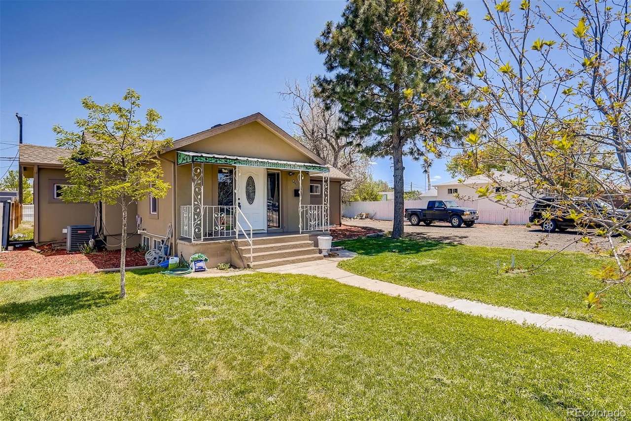 822 4th Avenue - Photo 1