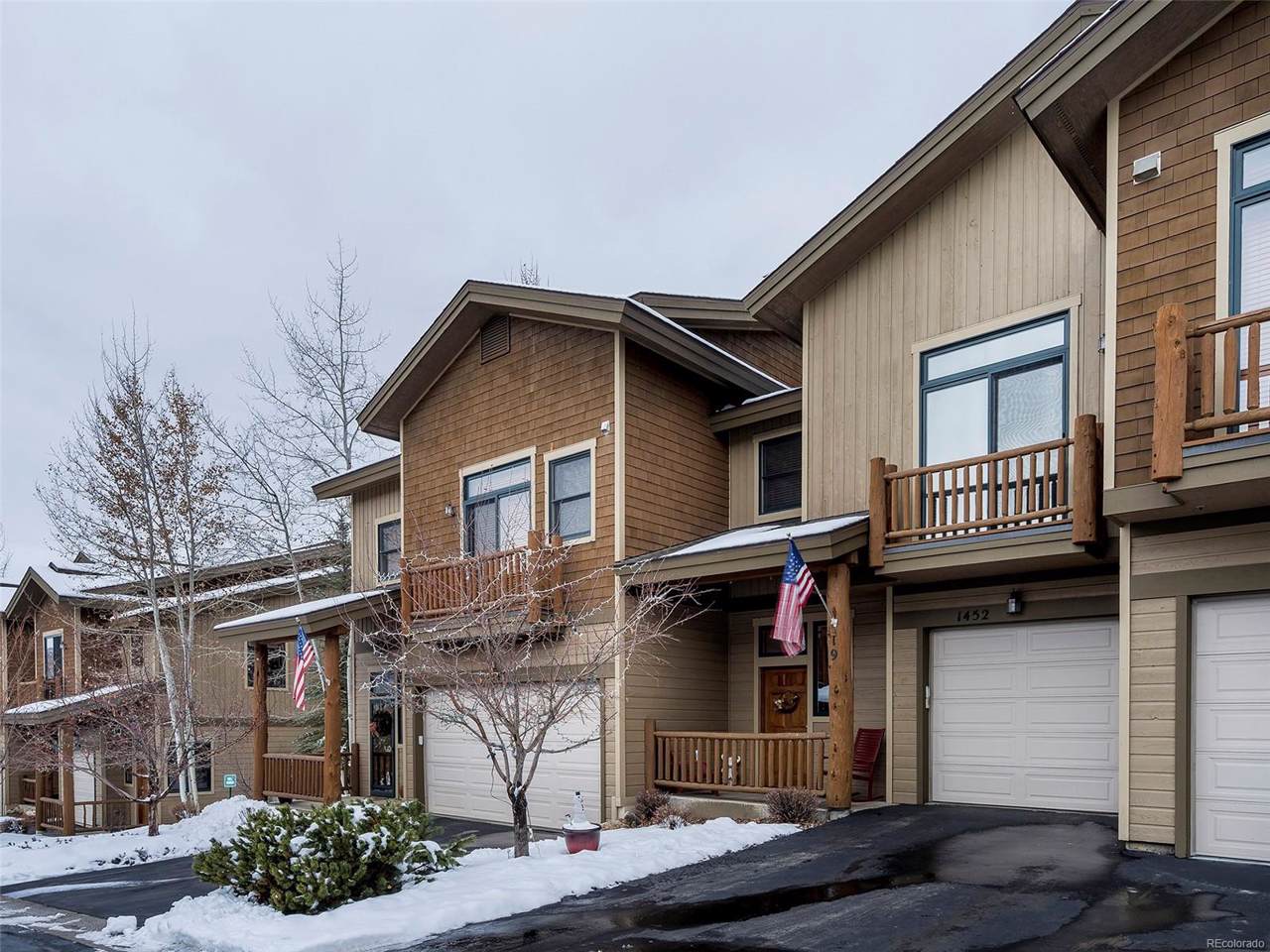 1452 Moraine Circle - Photo 1
