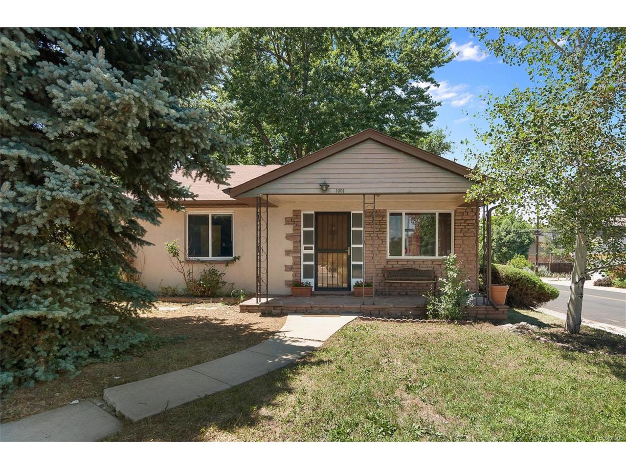 3301 Downing Street - Photo 1