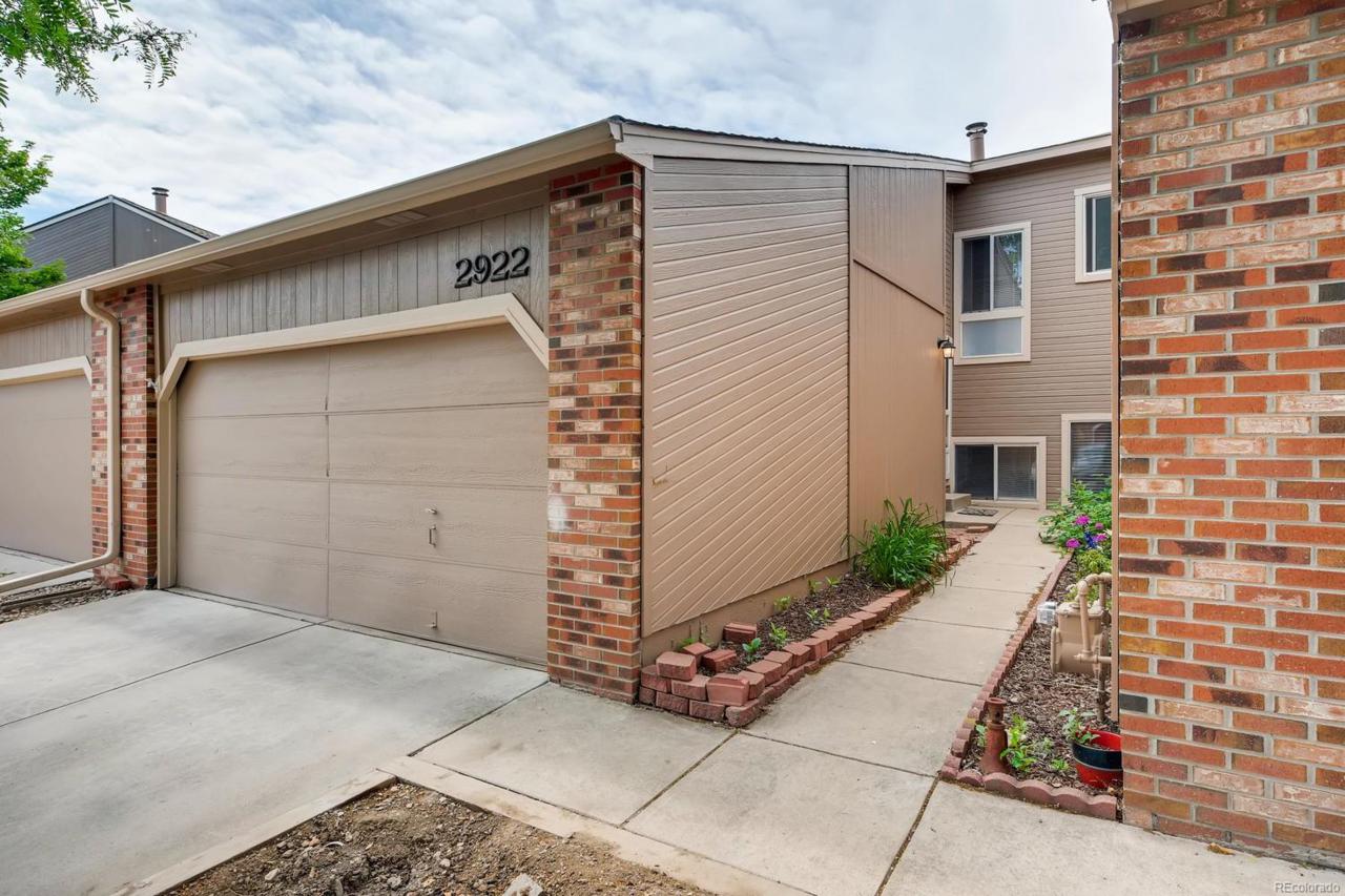 2922 Davies Avenue - Photo 1