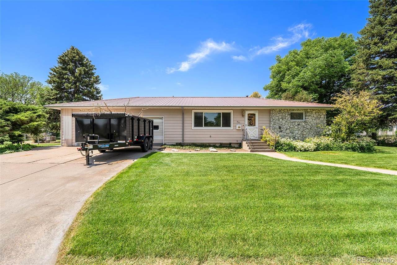 621 Plum Street - Photo 1