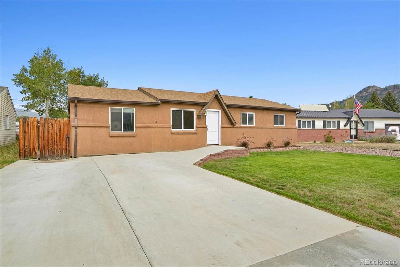 109 Cornell Drive - Photo 1