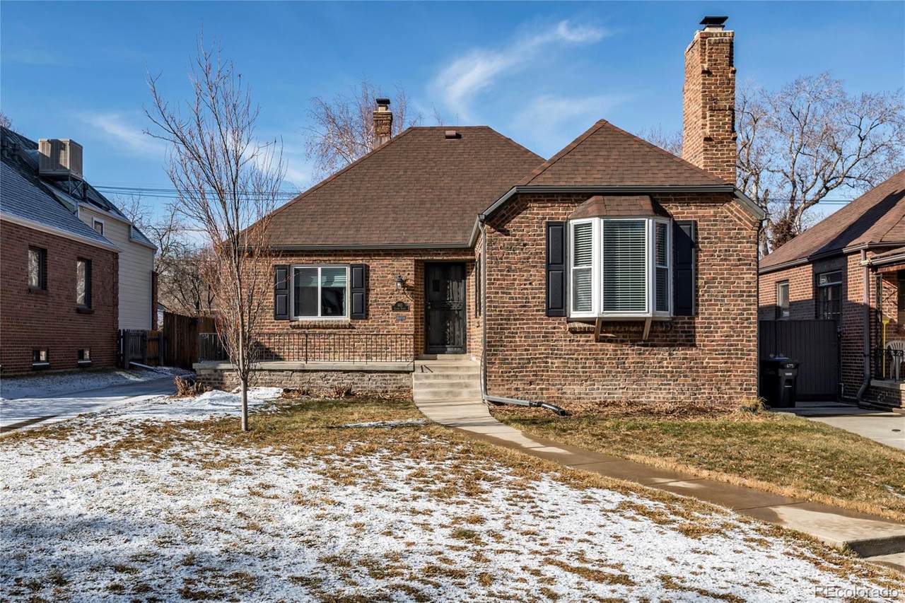 665 Dexter Street - Photo 1