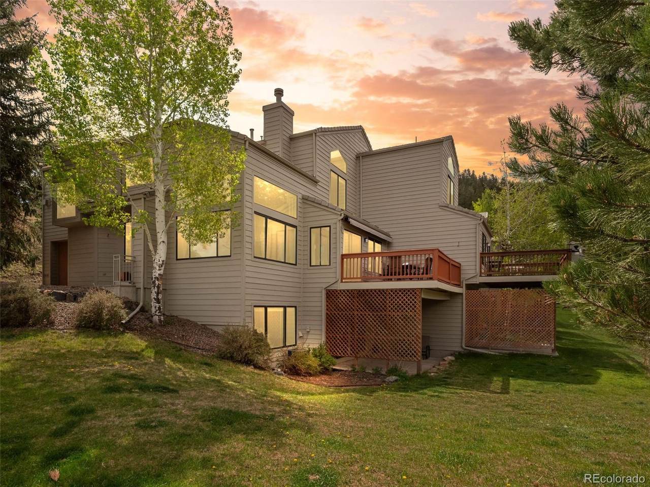 661 Trailside Drive - Photo 1