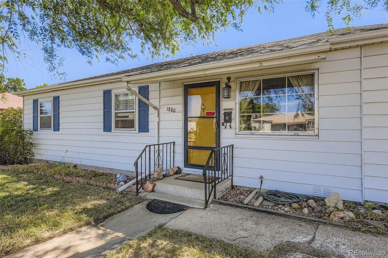 1880 Ruth Drive - Photo 1