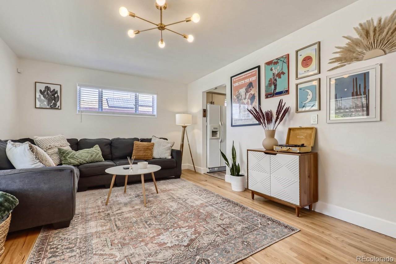 7070 Warren Drive - Photo 1