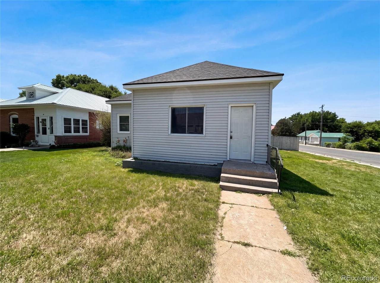 503 Blake Street - Photo 1
