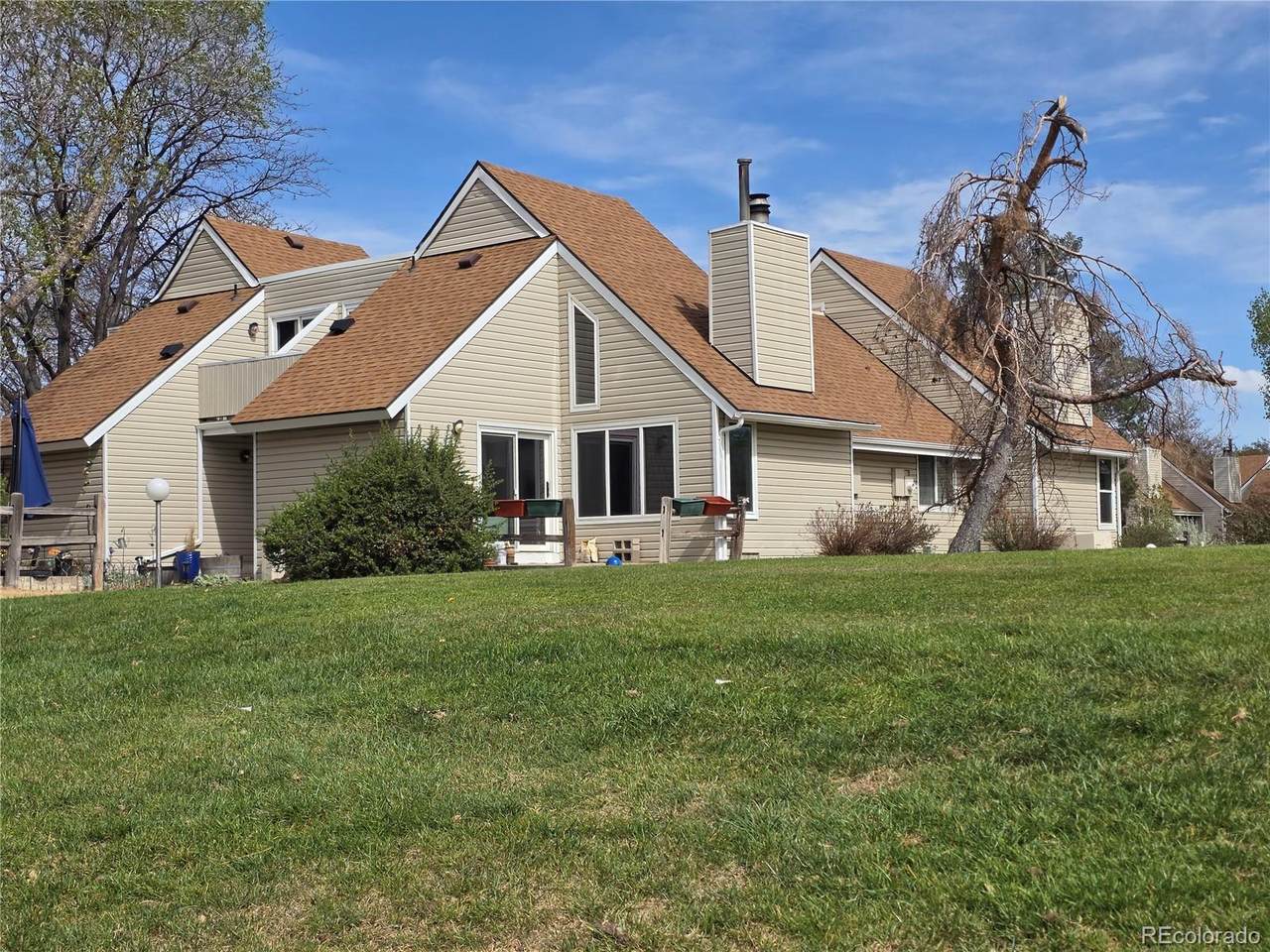 2415 Xanadu Way - Photo 1