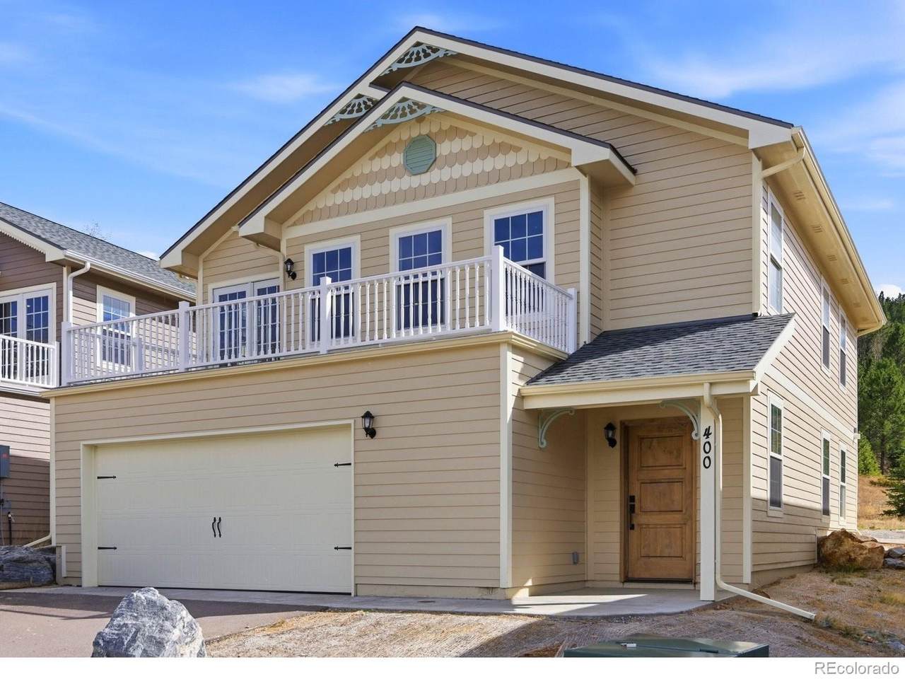 400 Roworth Way - Photo 1