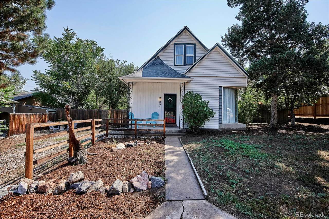 254 Stuart Street - Photo 1