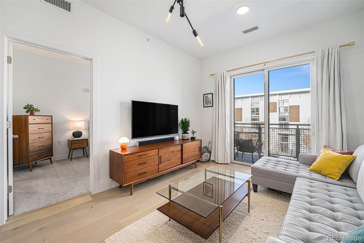 https://bt-photos.global.ssl.fastly.net/metrolist/1280_boomver_1_8440931-1.jpg