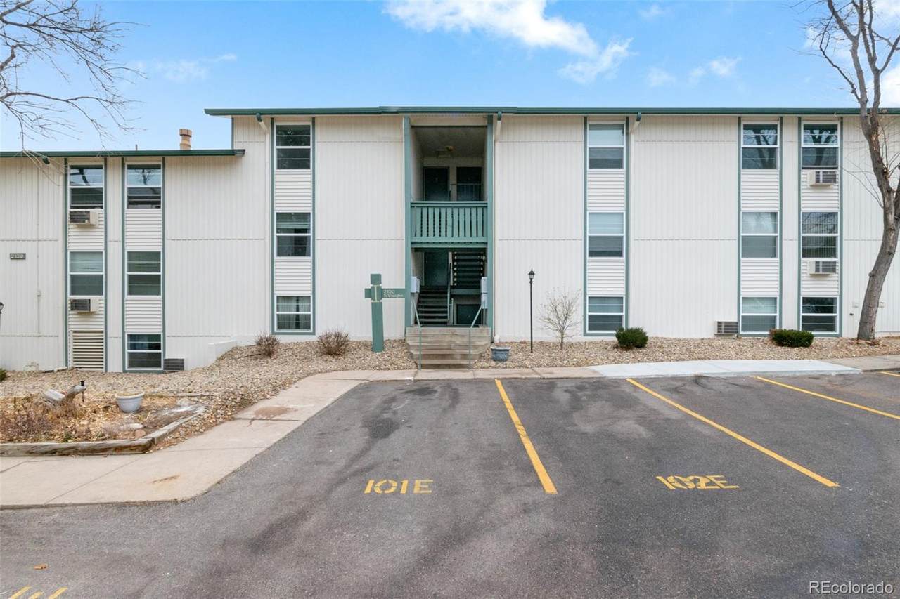 2130 Vaughn Way - Photo 1