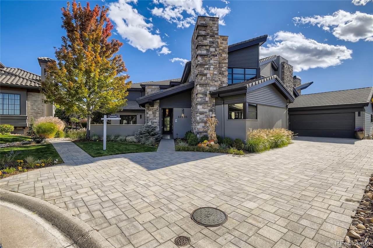 10135 Shadow Hill Drive - Photo 1