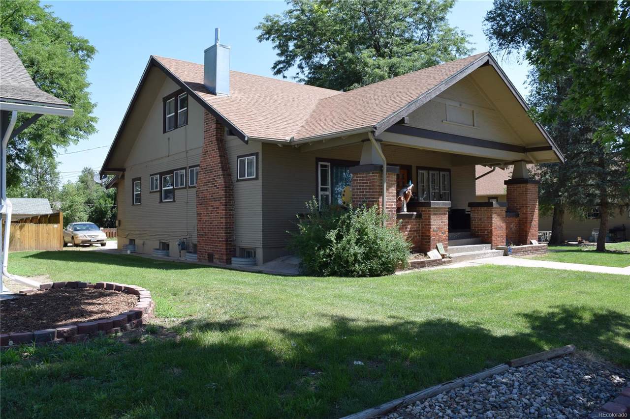 611 18th Street - Photo 1