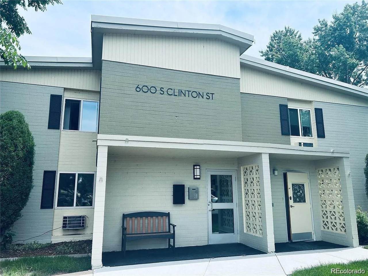 600 Clinton Street - Photo 1