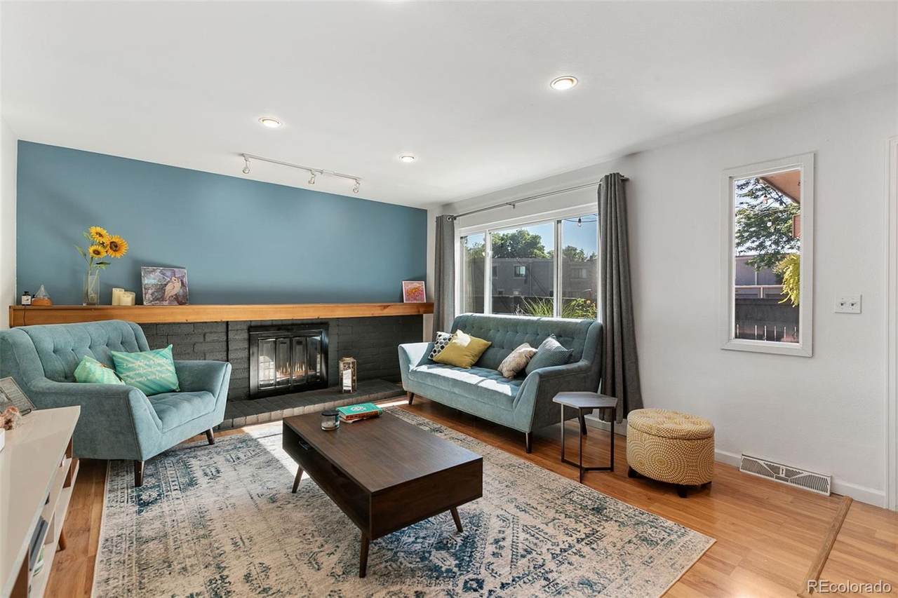 1215 Yosemite Way - Photo 1