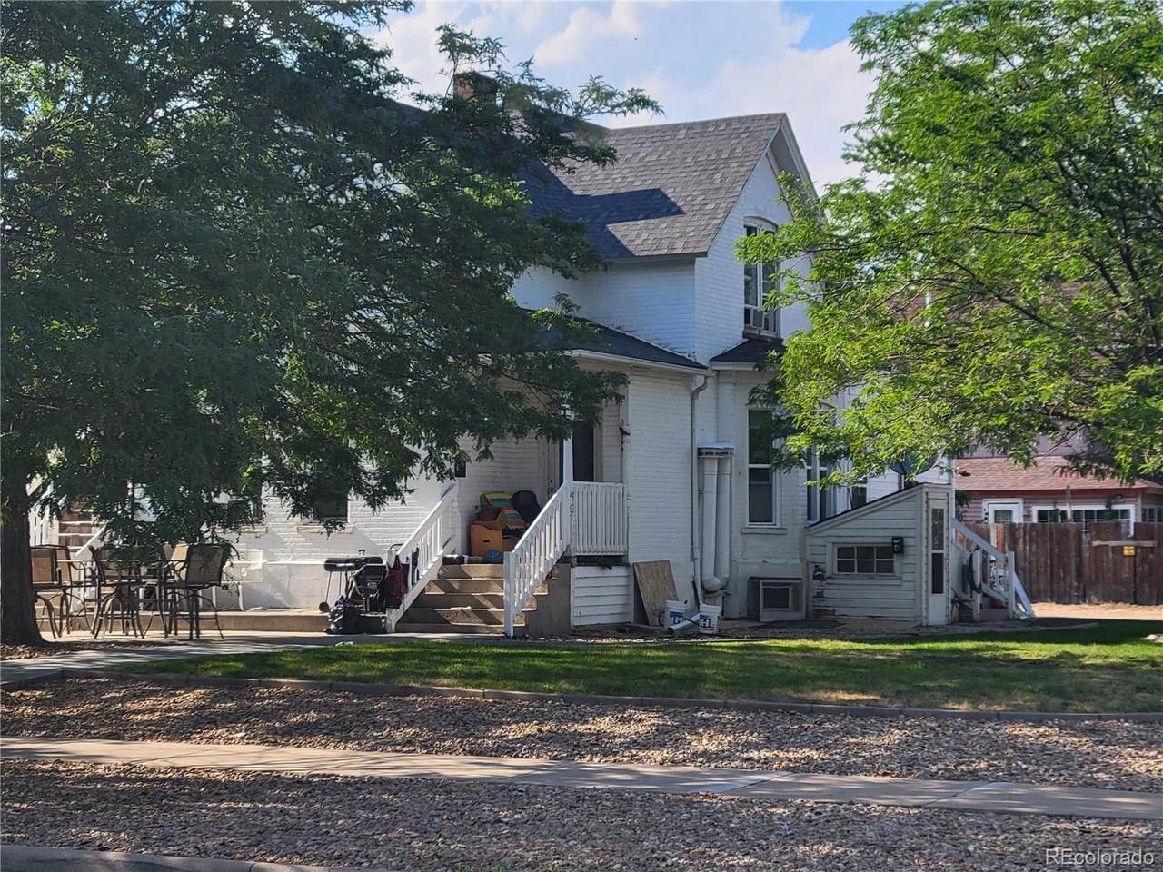 1515 8th Street - Photo 1