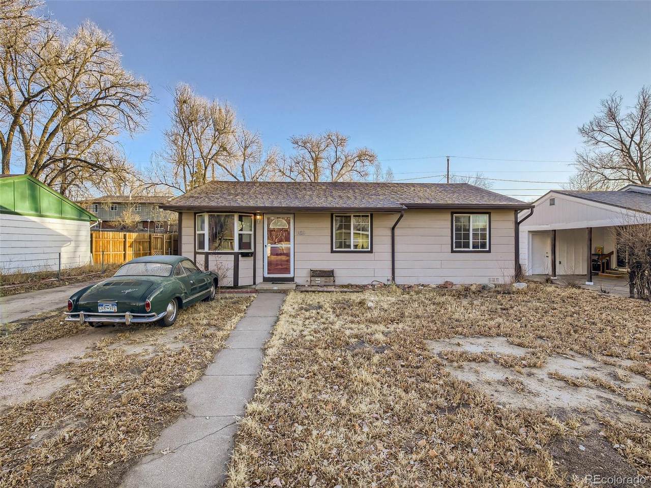 105 Linden Drive - Photo 1