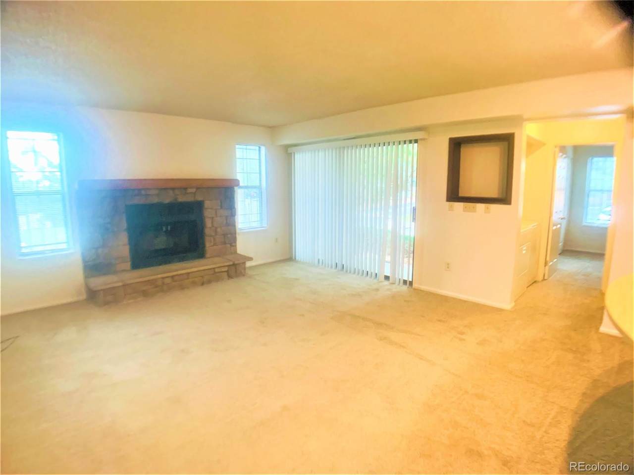 477 Memphis Way - Photo 1