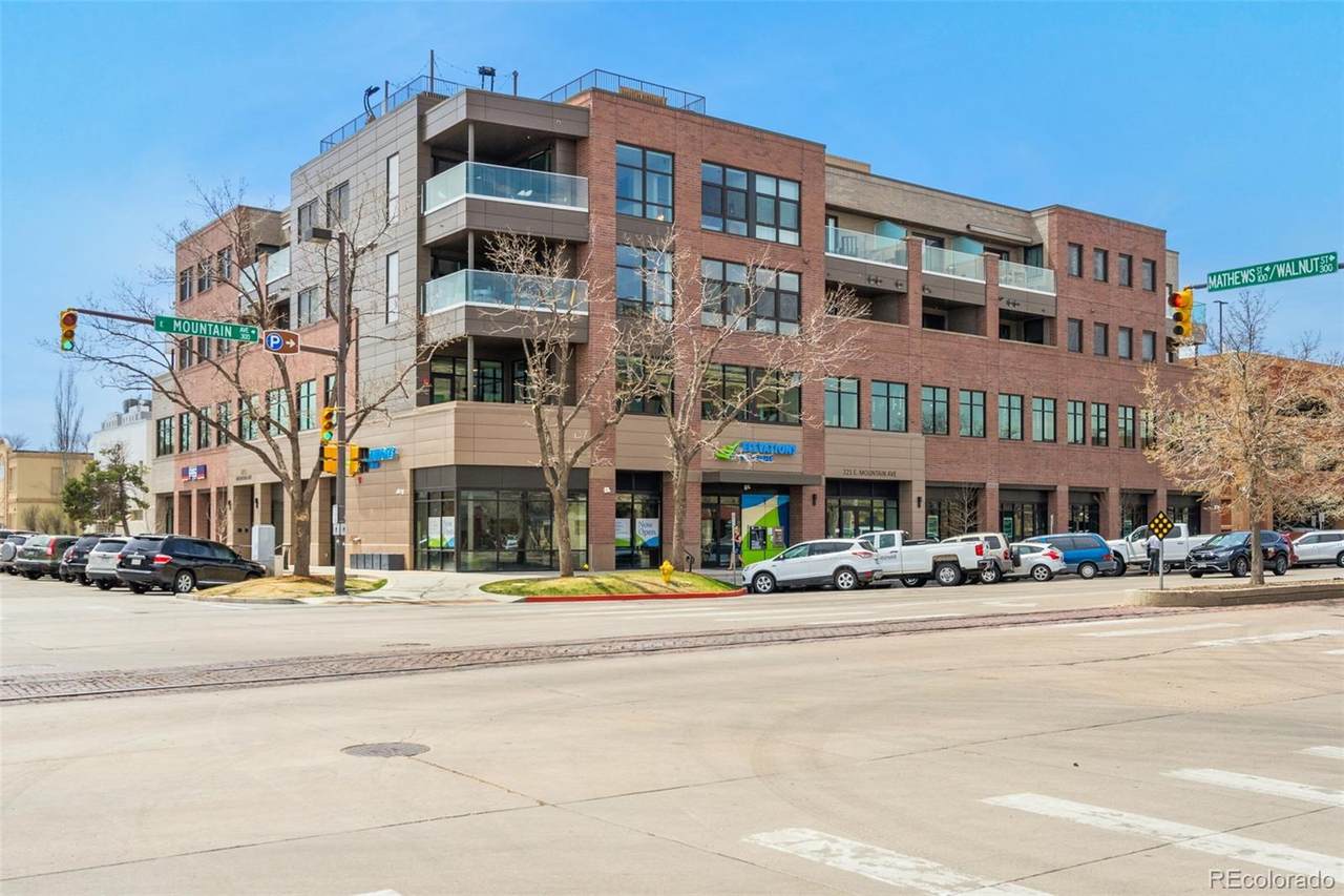 221 Mountain Avenue - Photo 1