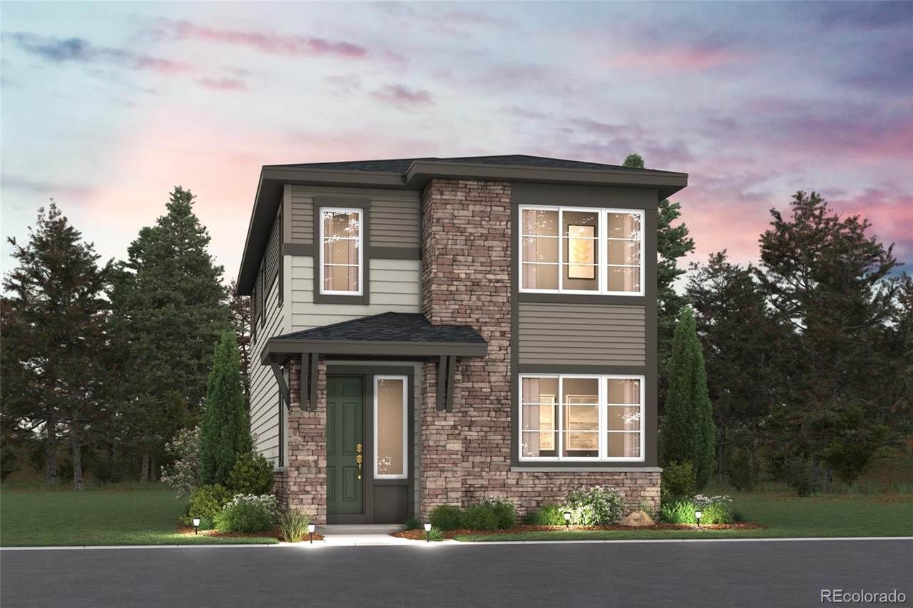 4585 Versailles Street - Photo 1